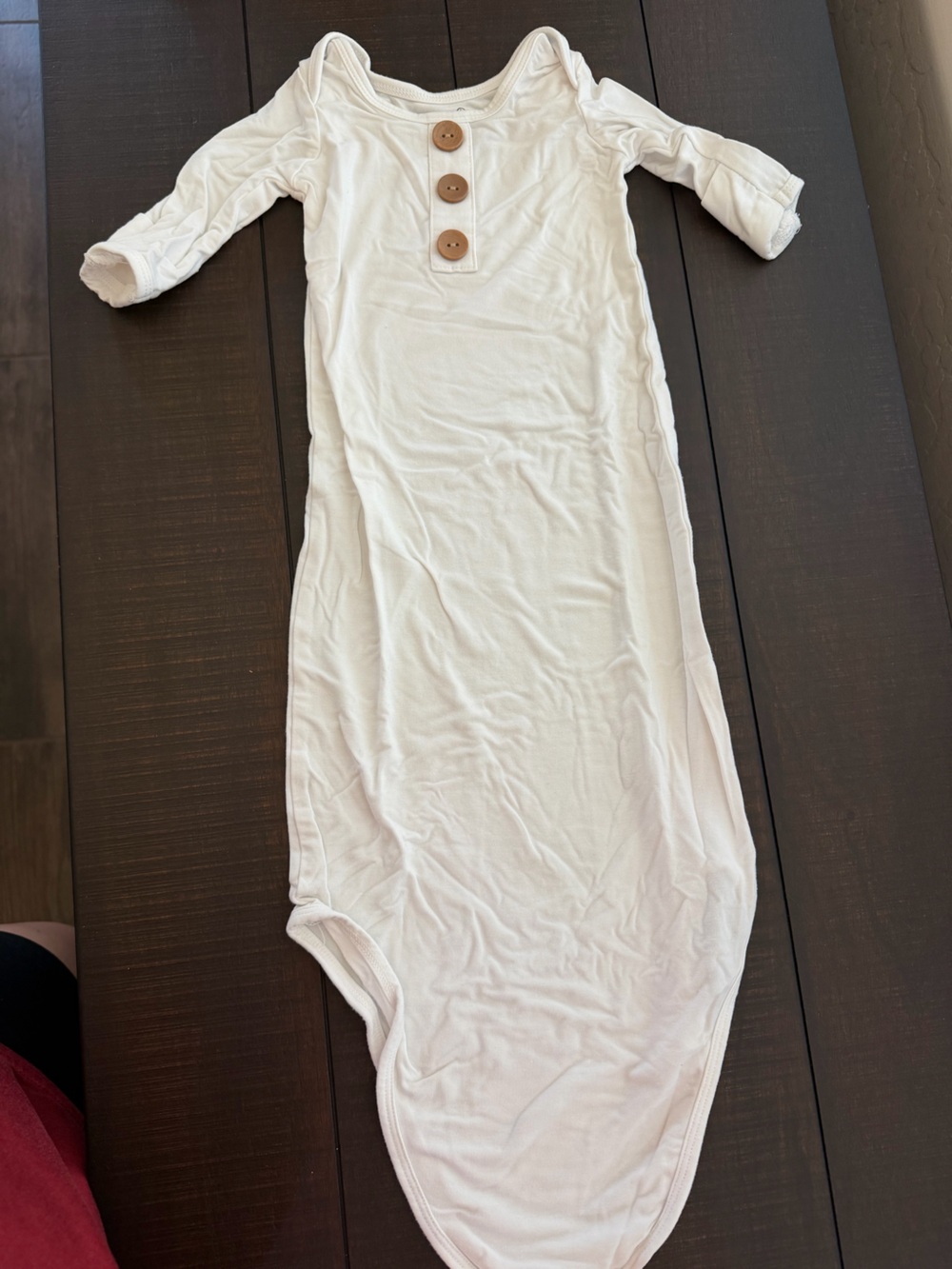 White Caden Lane Bamboo Knotted Gown w/Natural Wood Button Details